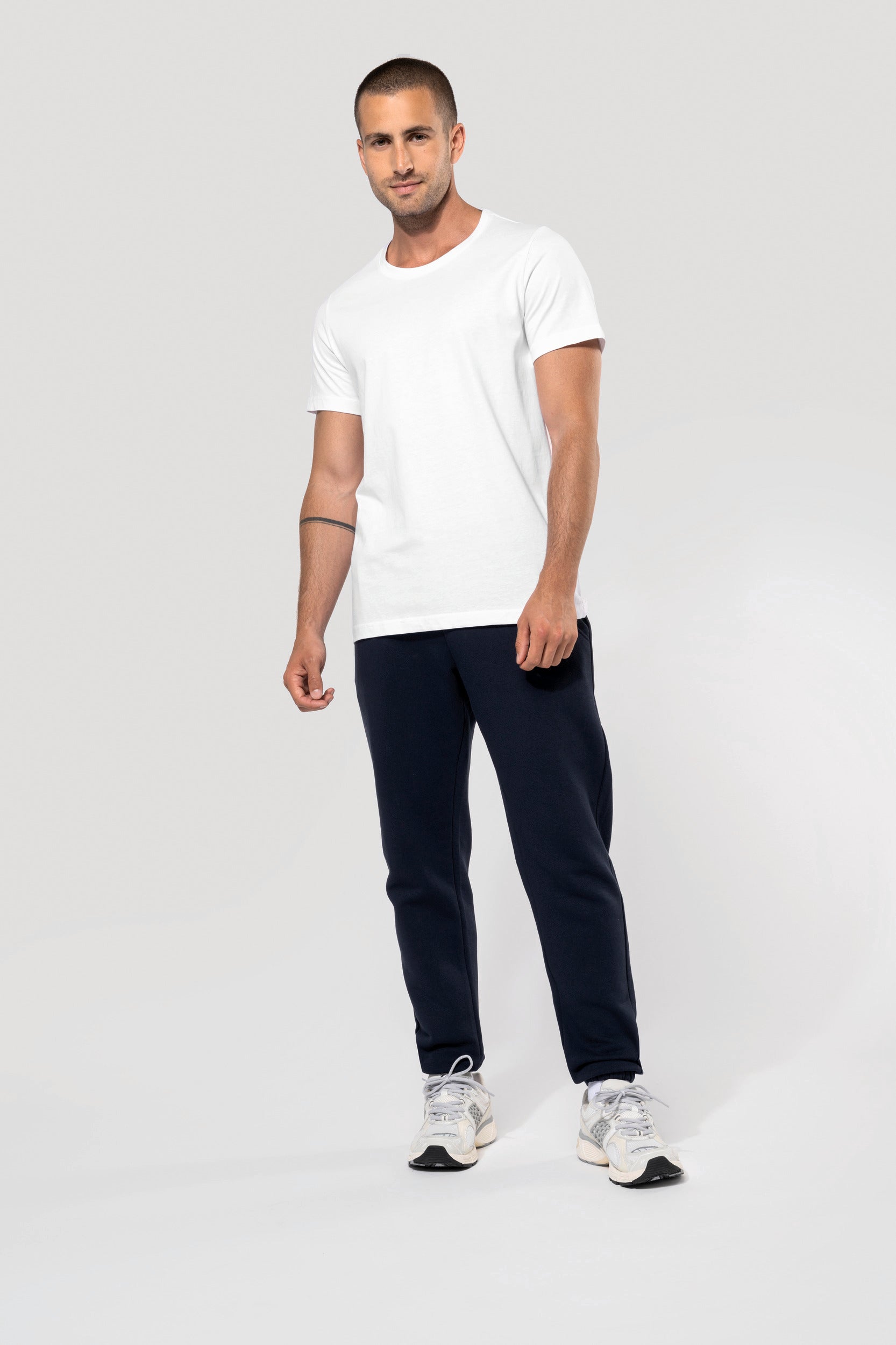 K356-tshirt-col-rond-homme-catalogue-2025-kariban.jpg