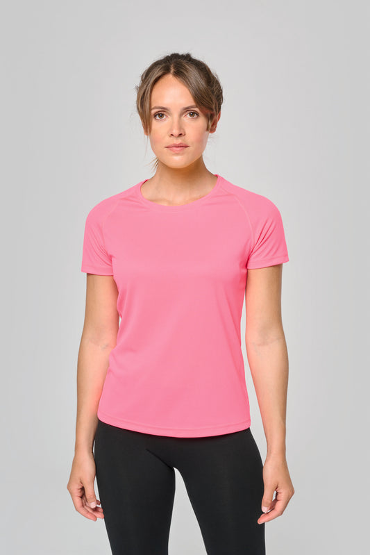 Fiche technique des T-shirts de sport Proact PA438 (homme) et PA439 (femme) - 100% polyester, séchage rapide