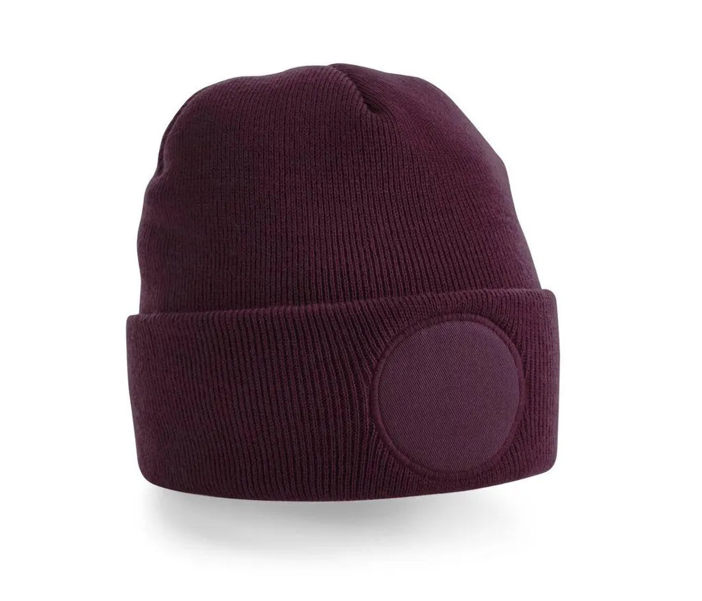 Bonnet Beechfield BF446 bordeaux avec patch rond personnalisable - COCO PYLA Biscarrosse