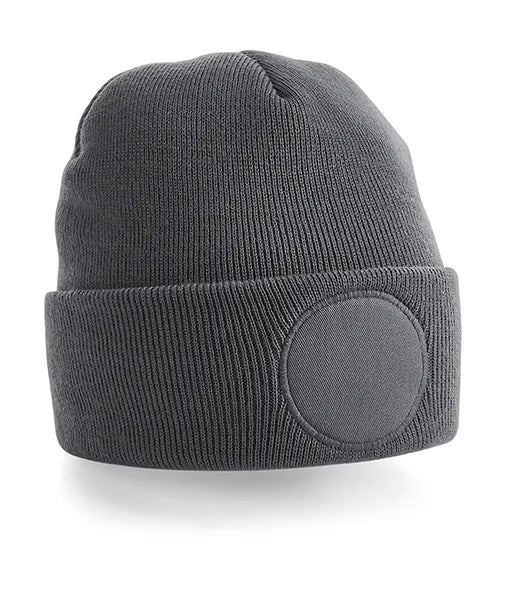 Bonnet Beechfield BF446 gris graphite avec patch rond personnalisable - COCO PYLA Biscarrosse